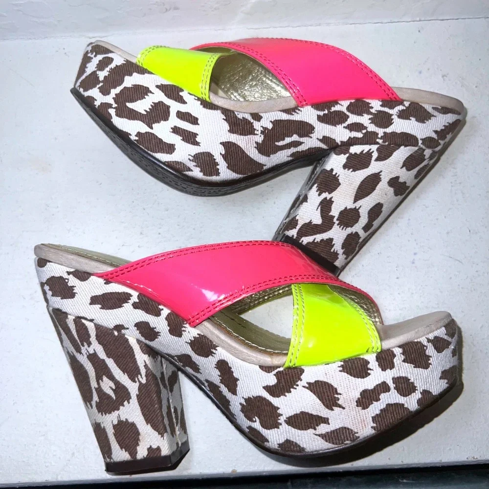 Beverly‎ Feldman Vintage Y2K Maximalist Neon Animal Print Platform Sandals Mules